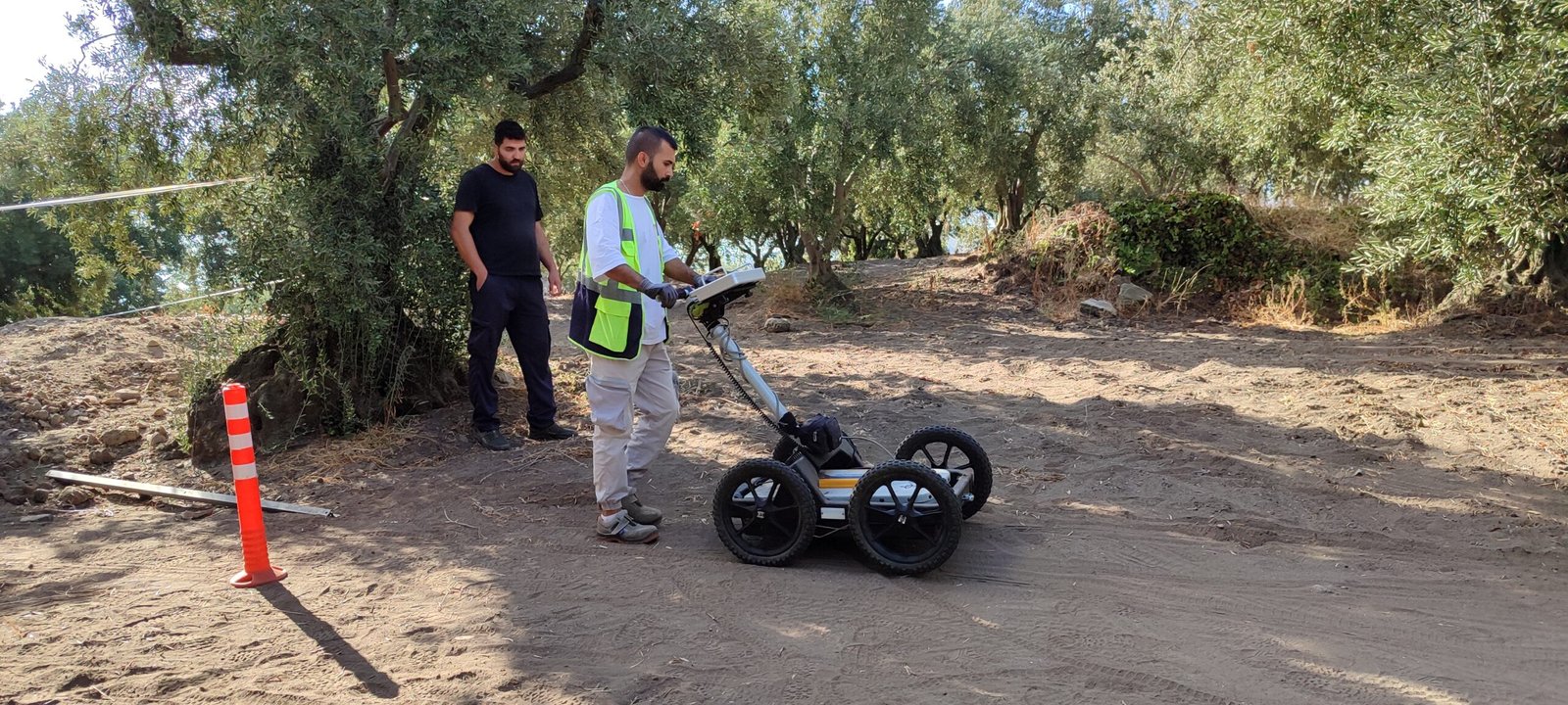 Gpr Radar Sistemi (Ground Penetrating Radar) Jeoradar